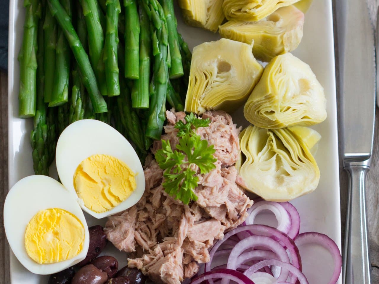 Salade niçoise aux coeurs d'artichaut