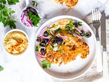 Steak de chou fleuri avec houmous