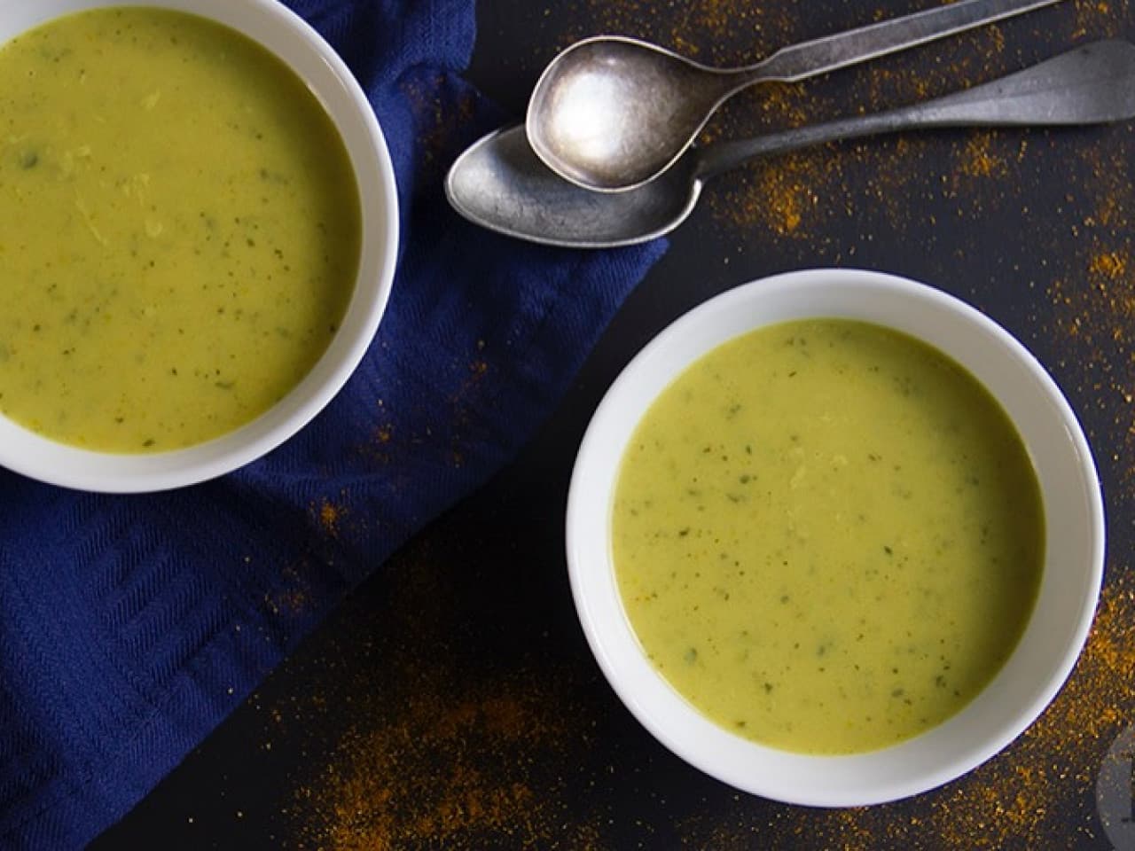 Sopa de calabacín marroquí