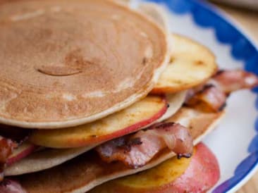 Apple Pancakes with bacon