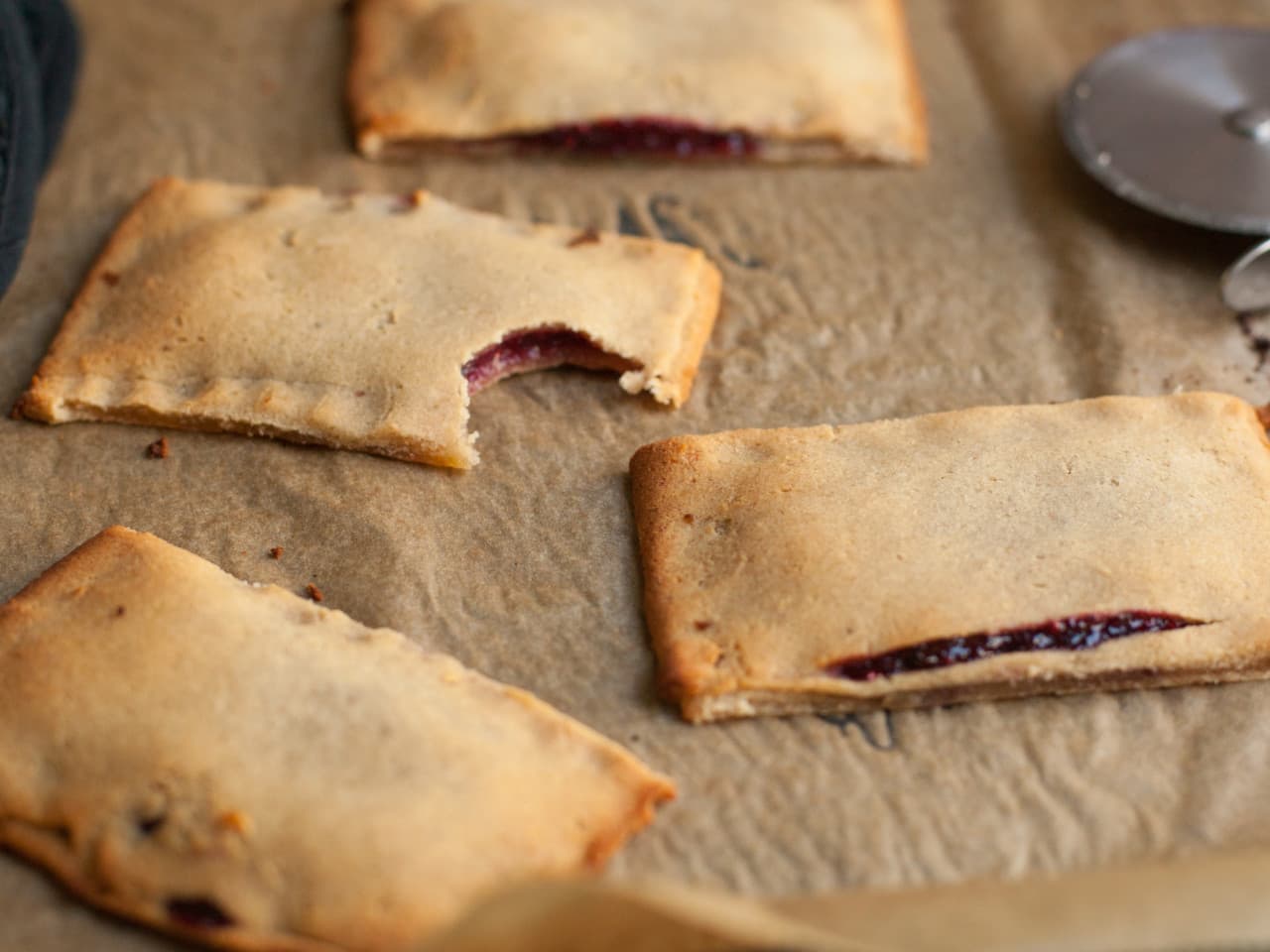 Paleo lunch bars with summer fruit