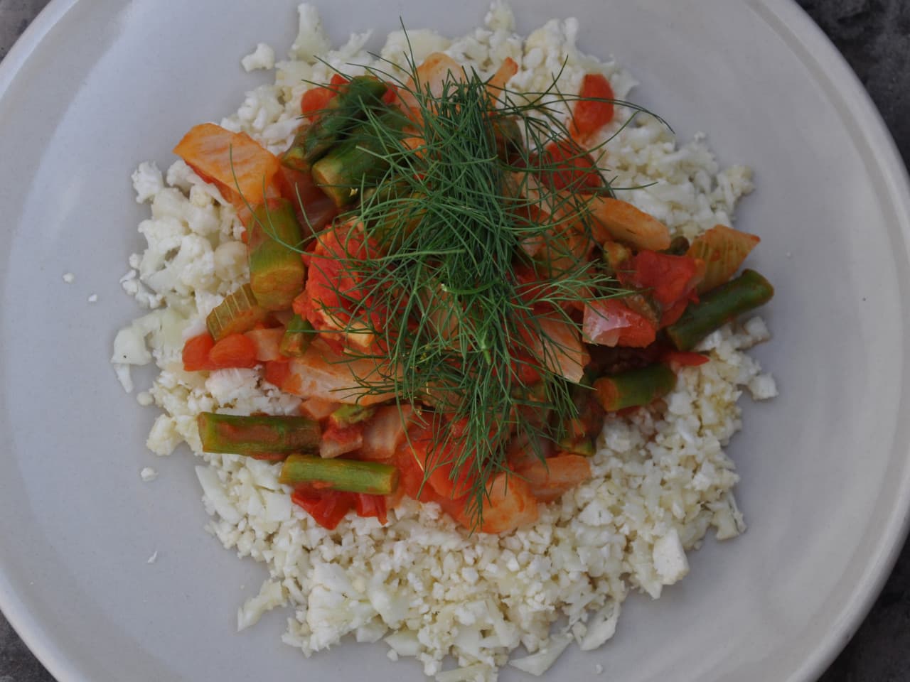 Plat de daurade au fenouil et tomate