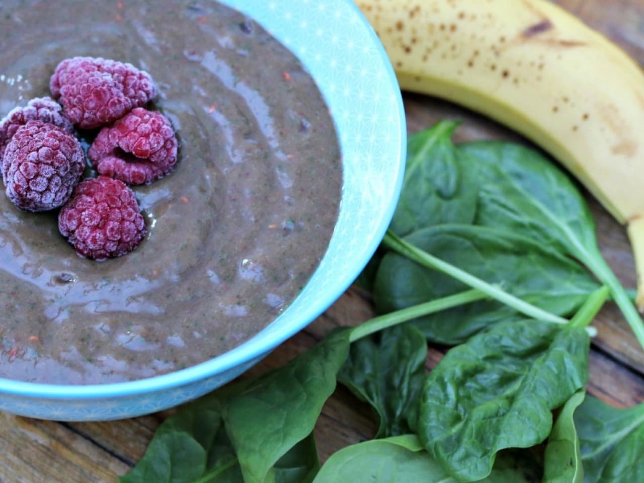 Smoothiebowl met frambozen en peer