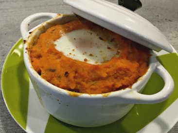 Spinach casserole with sweet potato