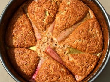 Gâteau déjeuner à la rhubarbe