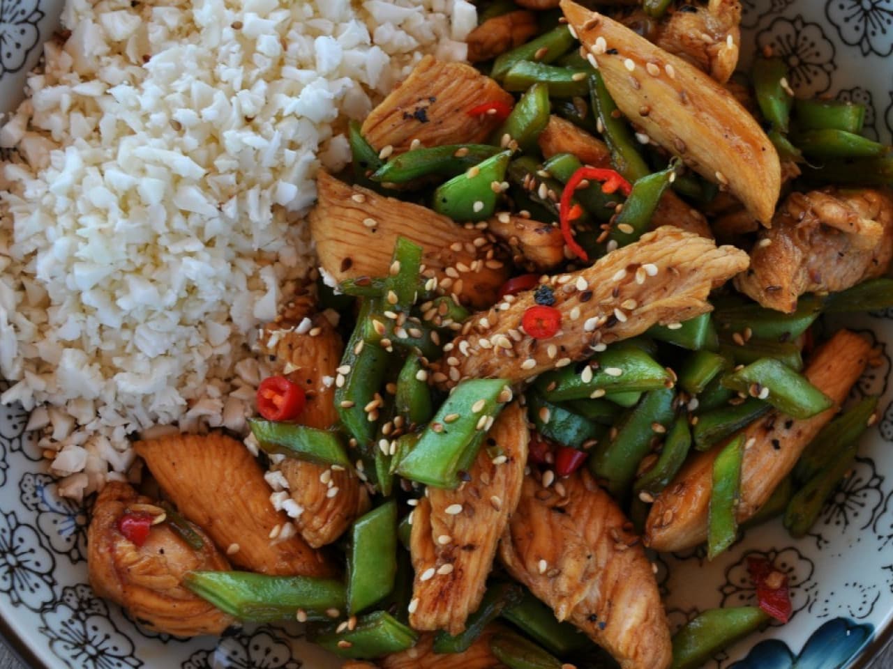 “Sweet & hot” kip uit de wok