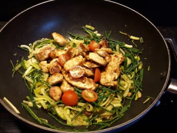 Stir-fry chicken with samphire