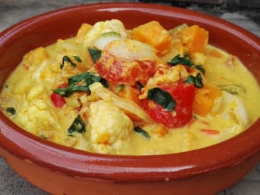 Snelle & voedzame pompoencurry met spinazie