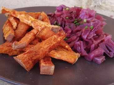 Guiso de repollo rojo con manzana