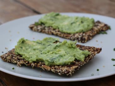 Galletas con guacamole