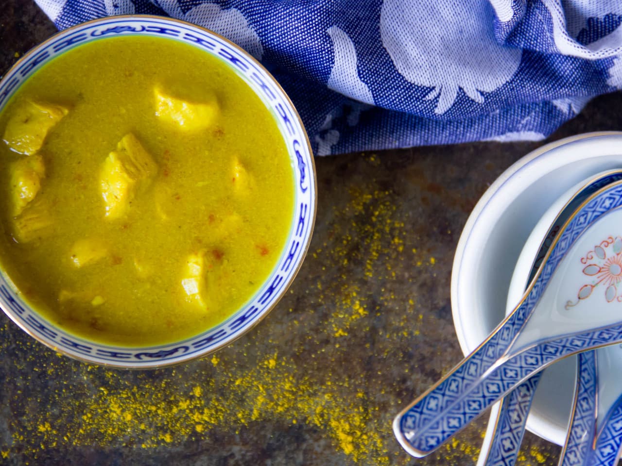 Gele Kip Curry