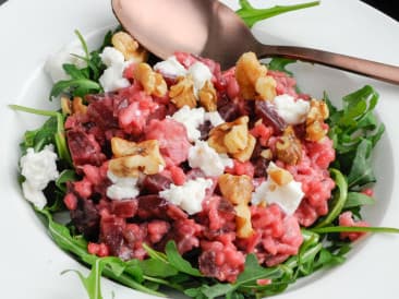 Fresh beetroot risotto with goat cheese