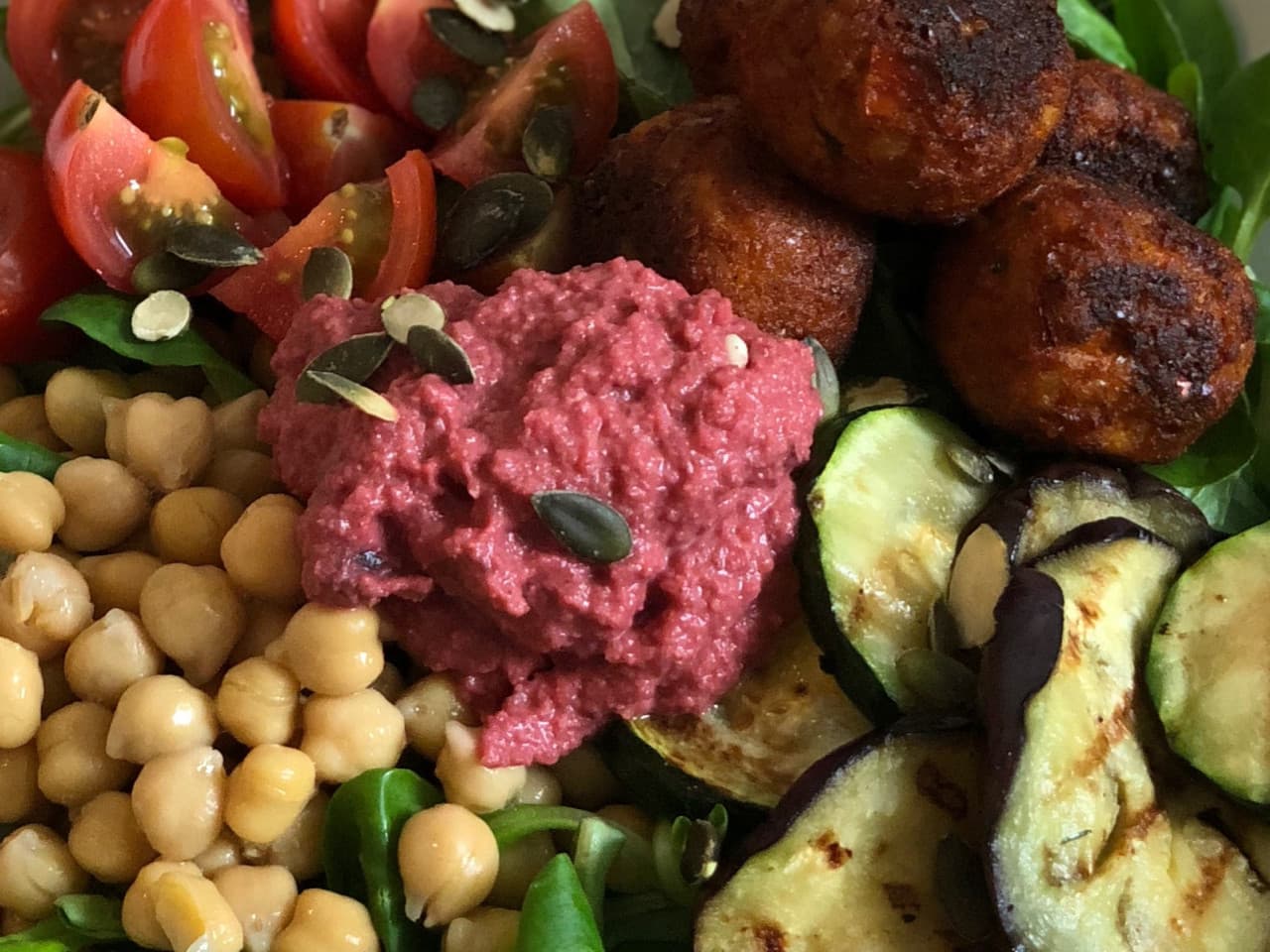 Falafel Bowl with pita