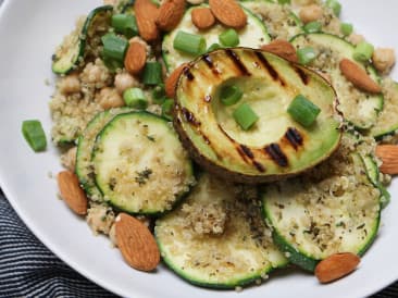 Kruidige quinoa met gegrilde avocado