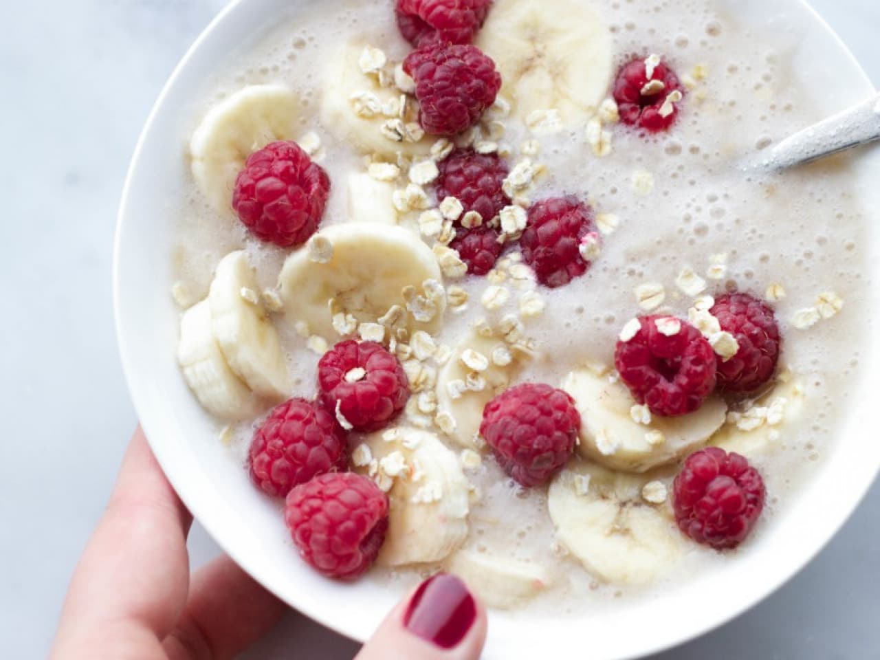 Jobs smoothie with raspberries