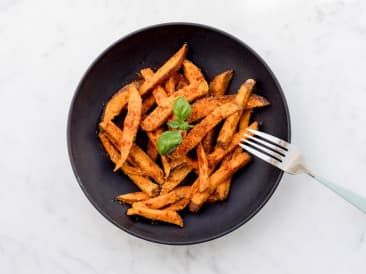 Batatas fritas con mayonesa vegana