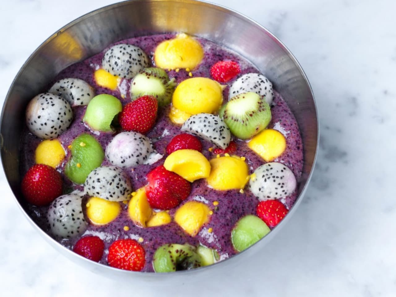 Helado de acai con frutas