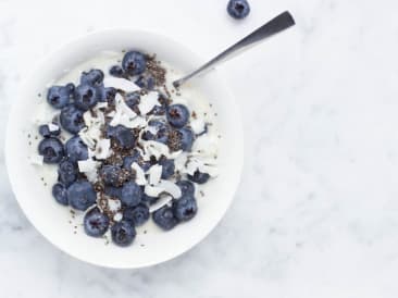 Leche de avena con coco y dátiles