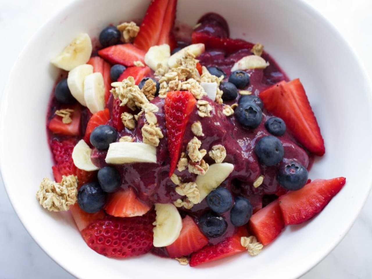Nicecream con acai y fruta fresca