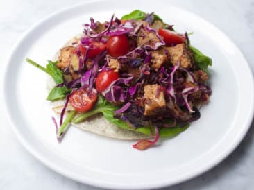 Vegan wrap with spicy tofu