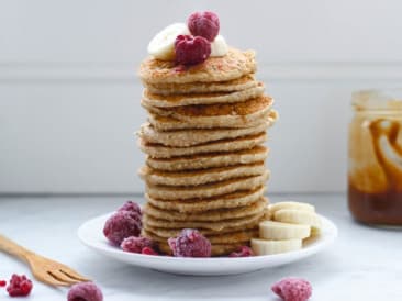 Vegane Pfannkuchen mit Himbeere