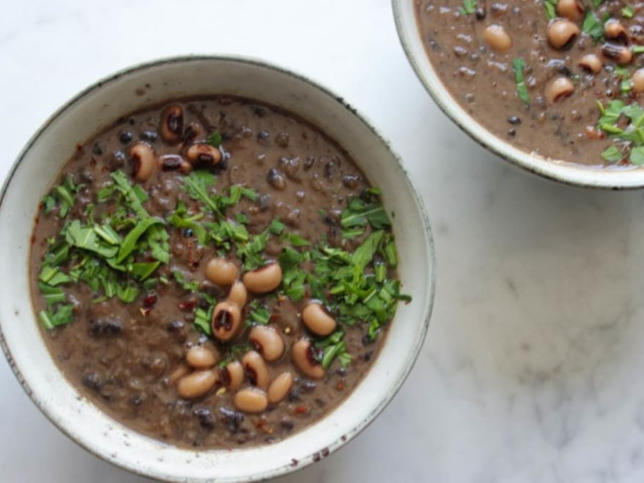 Sopa de frijoles negros