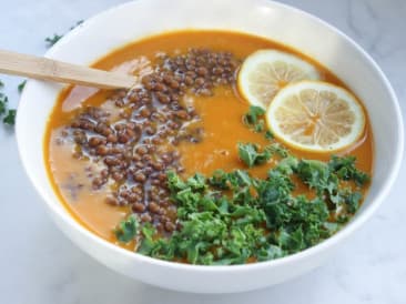 Soupe aux lentilles rouges