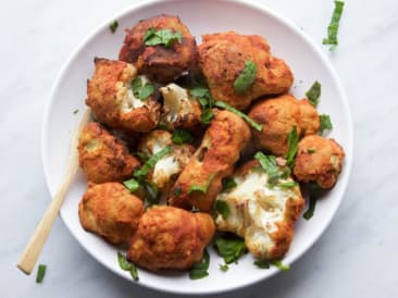 Vegan cauliflower chicken wings