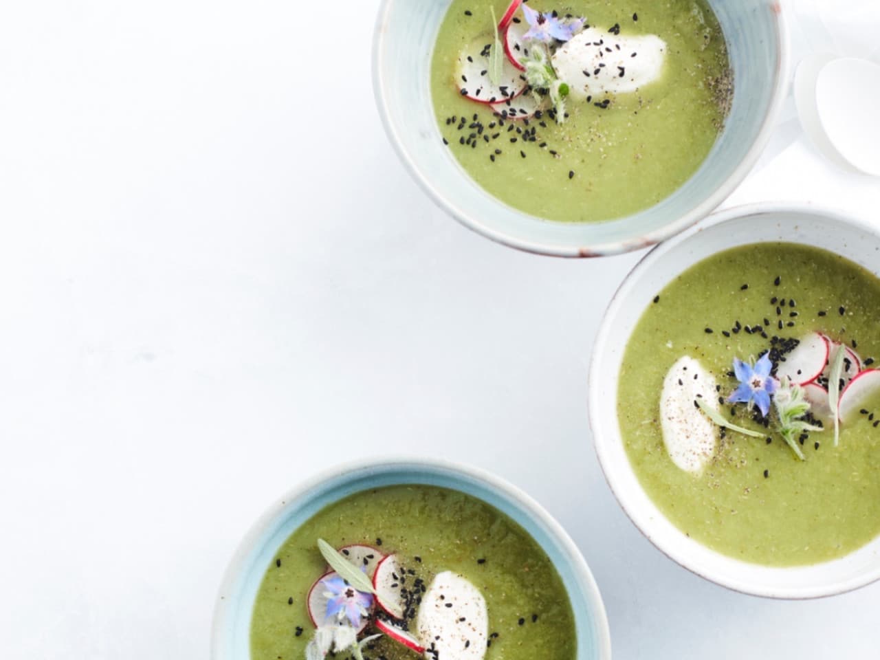 Soupe de légumes crémeuse au lait de coco