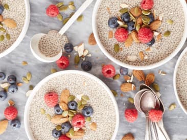 Pudding à la vanille et au chia avec beurre d'amande