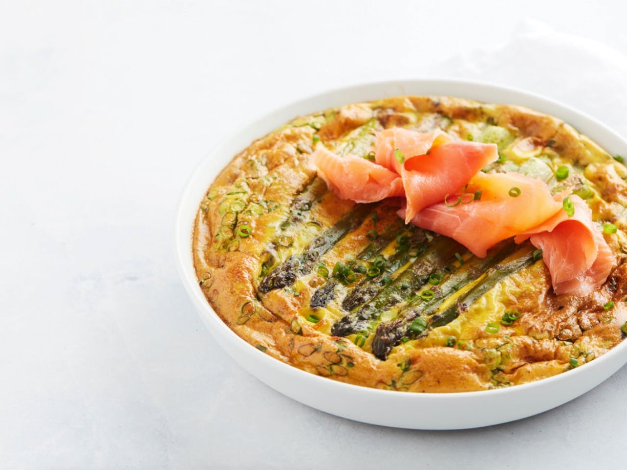 Quiche with smoked salmon and asparagus