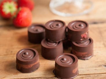 Strawberry chocolates