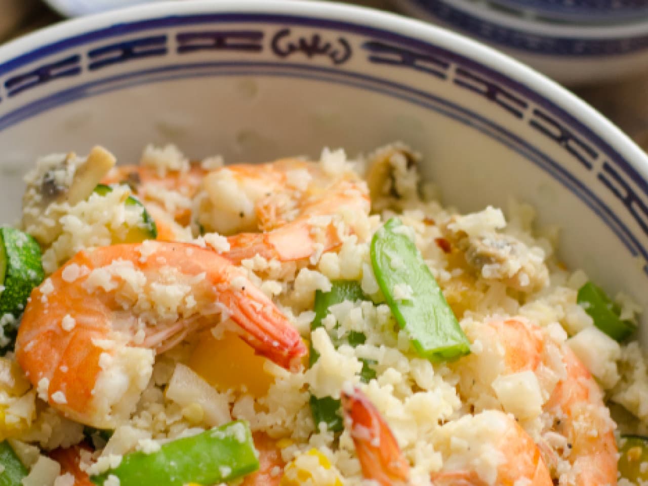 'Arroz' de coliflor asiática con camarones