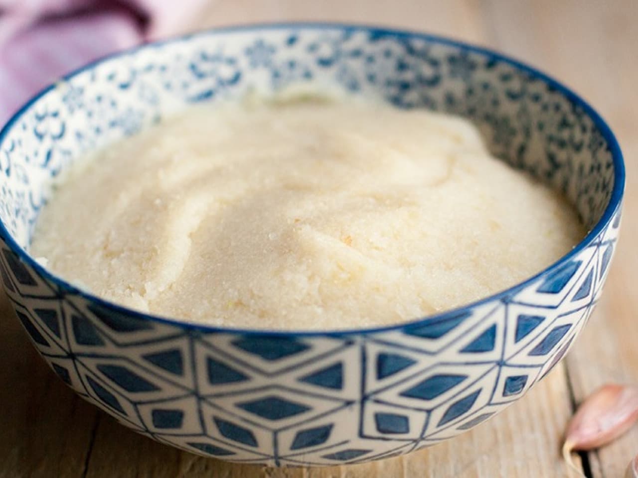 Cauliflower and garlic mash