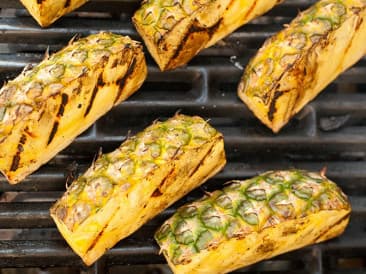Piña asada