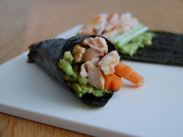 Paleo temaki sushi