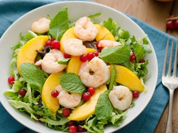 Shrimp salad with peach and mint
