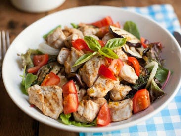 Italian salad with eggplant and chicken