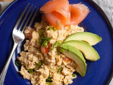 Scrambled eggs with smoked salmon and avocado