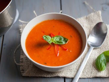 Spicy grilled pepper and tomato soup