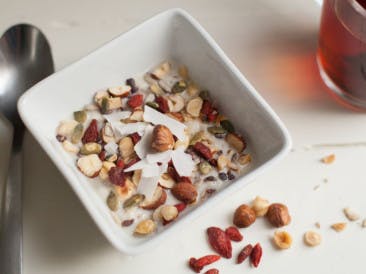 N'oatmeal with nuts and coconut
