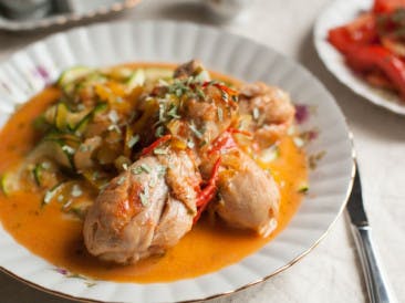 Zucchini pappardelle with chicken tarragon sauce