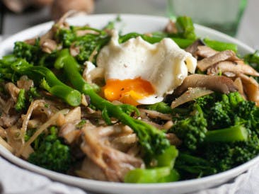 Delicious oyster mushrooms with broccolini