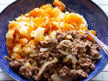 Paleo carrot puree with spicy minced meat