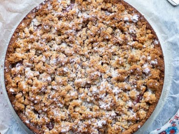 Gluten and lactose free plum crumble pie