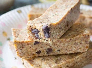Chocolate chip protein bars
