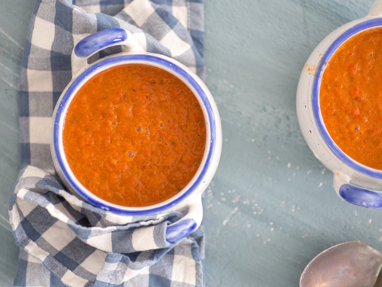 Red bell pepper soup
