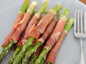 Spargel mit Parmaschinken