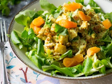 Classic chicken curry salad