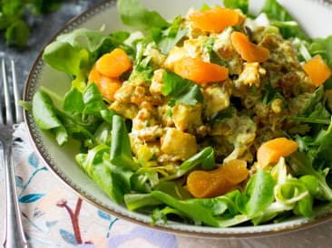 Klassischer Hähnchen-Curry-Salat
